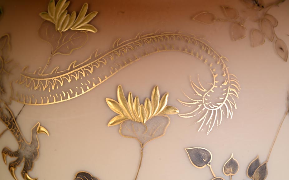 Jules Barbe pour Thomas Webb (attribué à), Vase japonisant aux dragons, fin du XIXe siècle Jules Barbe pour Thomas Webb (attribué à), Vase japonisant aux dragons, fin du XIXe siècle-12