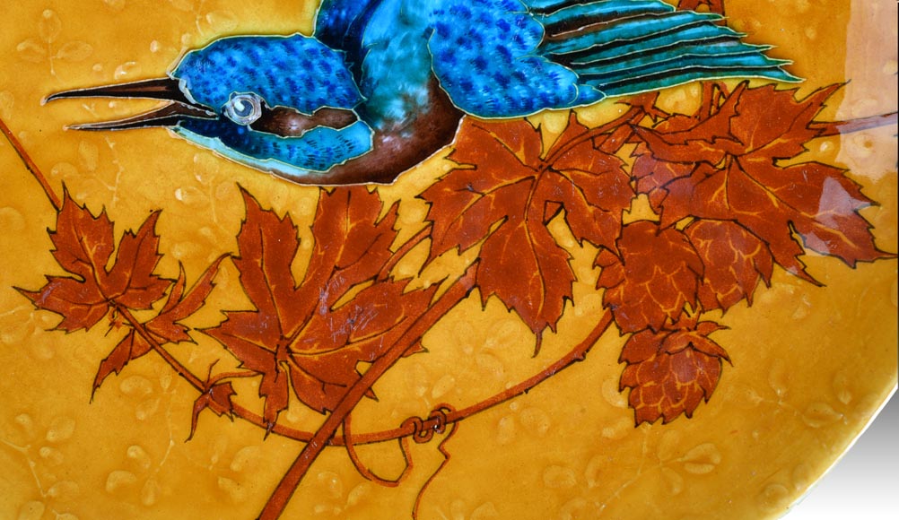 O. Milon, Émile Diffloth, Plat d’ornement au colibri, fin du XIXe siècle O. Milon, Émile Diffloth, Plat d’ornement au colibri, fin du XIXe siècle-3