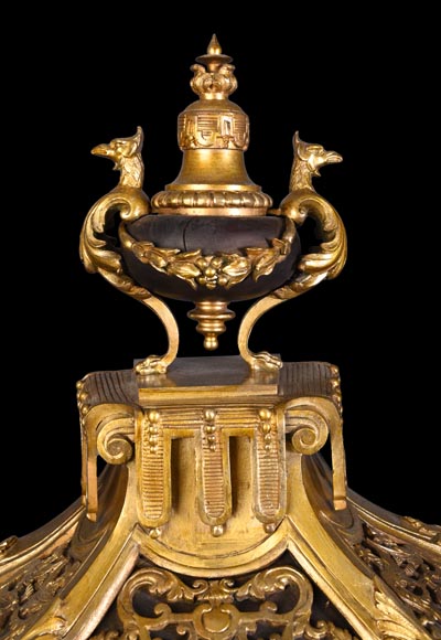 H&F Paris, Cartel aux quatre espagnolettes, XIXe siècle H&F Paris, Cartel aux quatre espagnolettes, XIXe siècle-1