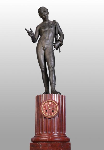 Horloger parisien, Pendule au « Narcisse » de Pompéi, fin du XIXe siècle Horloger parisien, Pendule au « Narcisse » de Pompéi, fin du XIXe siècle-1