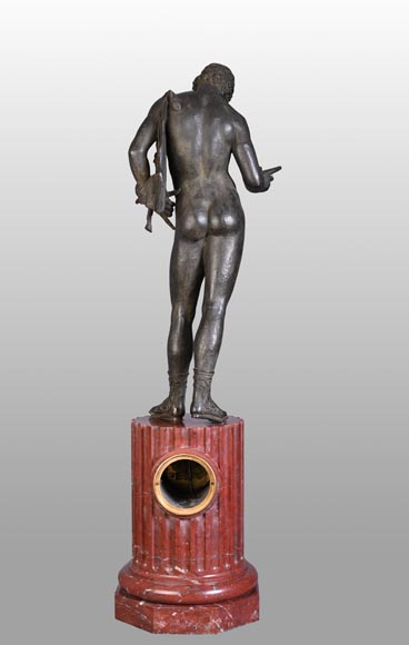 Horloger parisien, Pendule au « Narcisse » de Pompéi, fin du XIXe siècle Horloger parisien, Pendule au « Narcisse » de Pompéi, fin du XIXe siècle-12