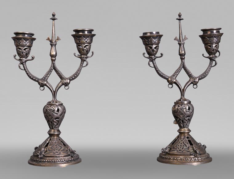 Orfèvre russe, Paire de flambeaux en argent, vers 1832-1850 Orfèvre russe, Paire de flambeaux en argent, vers 1832-1850-0