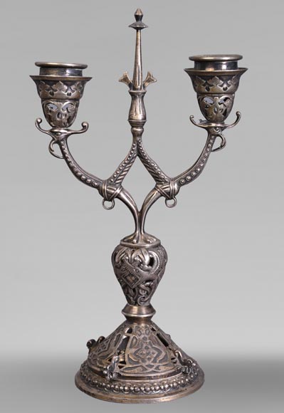 Orfèvre russe, Paire de flambeaux en argent, vers 1832-1850 Orfèvre russe, Paire de flambeaux en argent, vers 1832-1850-1