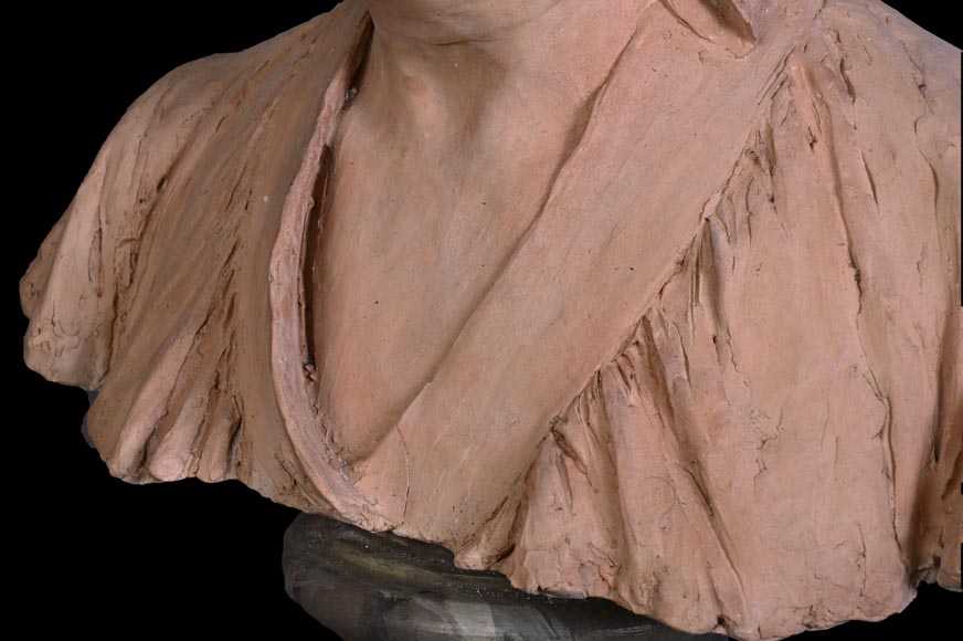 Quatre bustes d’expression en terre cuite, XIXe siècle Quatre bustes d’expression en terre cuite, XIXe siècle-13