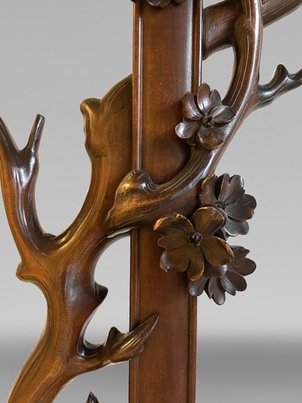 Gabriel VIARDOT, Lit japonisant doté d’un dais et accompagné de sa table de chevet, seconde moitié du XIXe siècle Gabriel VIARDOT, Lit japonisant doté d’un dais et accompagné de sa table de chevet, seconde moitié du XIXe siècle-6