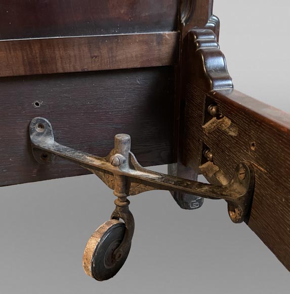 Gabriel VIARDOT, Lit japonisant doté d’un dais et accompagné de sa table de chevet, seconde moitié du XIXe siècle Gabriel VIARDOT, Lit japonisant doté d’un dais et accompagné de sa table de chevet, seconde moitié du XIXe siècle-22