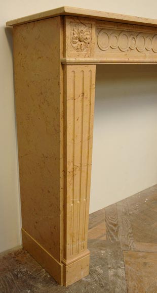 Cheminée de style Louis XVI en marbre jaune  Cheminée de style Louis XVI en marbre jaune -5