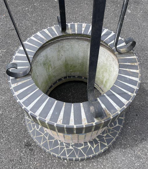 Puits orné de carreaux de céramique polychromes, années 1980 Puits orné de carreaux de céramique polychromes, années 1980-3