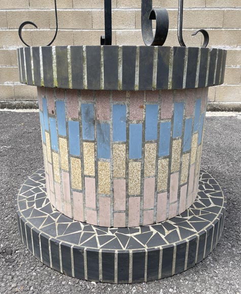 Puits orné de carreaux de céramique polychromes, années 1980 Puits orné de carreaux de céramique polychromes, années 1980-4