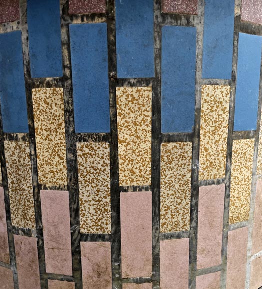 Puits orné de carreaux de céramique polychromes, années 1980 Puits orné de carreaux de céramique polychromes, années 1980-5