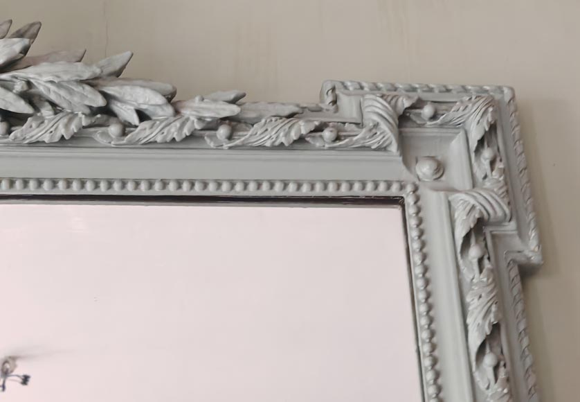 Trumeau de style Louis XVI richement décoré d'une couronne de fleurs Trumeau de style Louis XVI richement décoré d'une couronne de fleurs-2