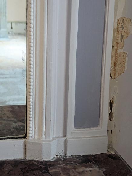 Trumeau de style Louis XVI orné d'un arc et de couronnes de fleurs Trumeau de style Louis XVI orné d'un arc et de couronnes de fleurs-5