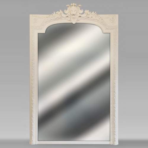 Trumeau de style Napoléon III orné d'un mufle de lion