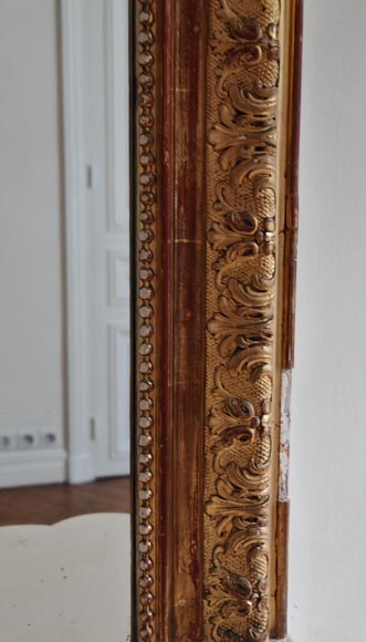 Grand trumeau doré de style Régence surmonté d'une coquille Grand trumeau doré de style Régence surmonté d'une coquille-6