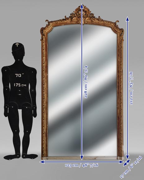 Grand trumeau doré de style Régence surmonté d'une coquille Grand trumeau doré de style Régence surmonté d'une coquille-7