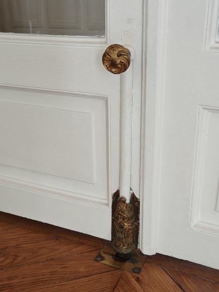 Paire de doubles portes de style Napoléon III à petits carreaux vitrés Paire de doubles portes de style Napoléon III à petits carreaux vitrés-10