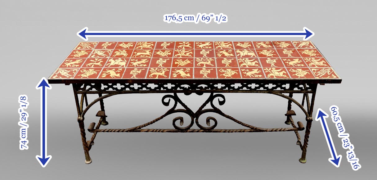 Table en fonte de style néogothique, XIXe siècle Table en fonte de style néogothique, XIXe siècle-8