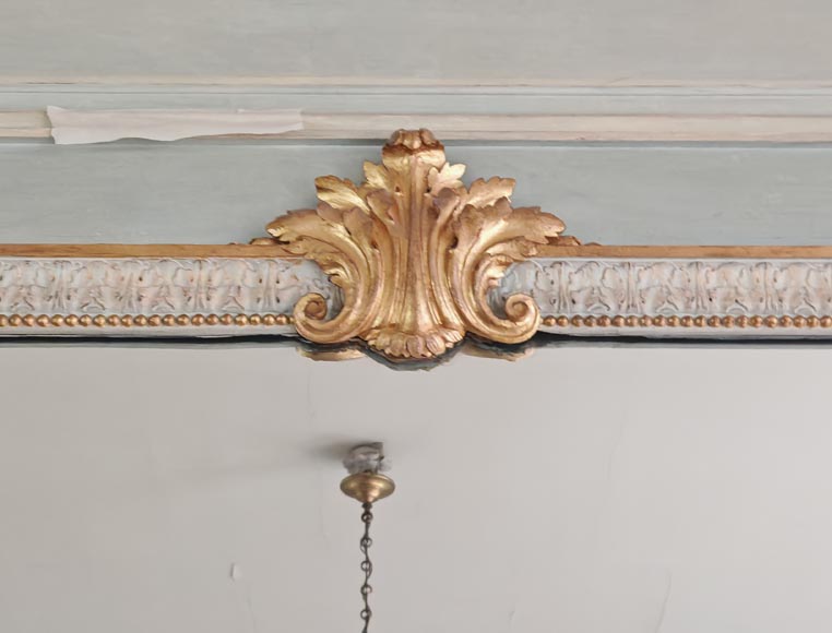 Trumeau de style Napoléon III en bois orné d'une guirlande de fleurs Trumeau de style Napoléon III en bois orné d'une guirlande de fleurs-2