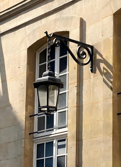 Superbe ensemble de quatre lanternes de style Régence Superbe ensemble de quatre lanternes de style Régence-1