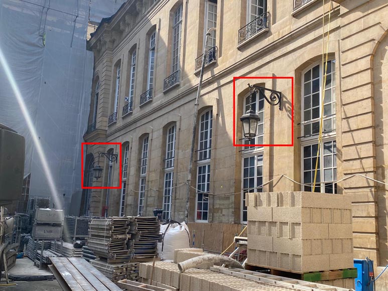 Superbe ensemble de quatre lanternes de style Régence Superbe ensemble de quatre lanternes de style Régence-2