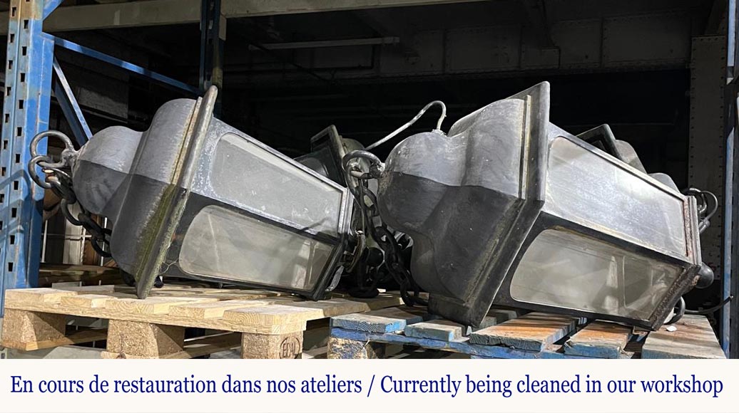 Superbe ensemble de quatre lanternes de style Régence Superbe ensemble de quatre lanternes de style Régence-4