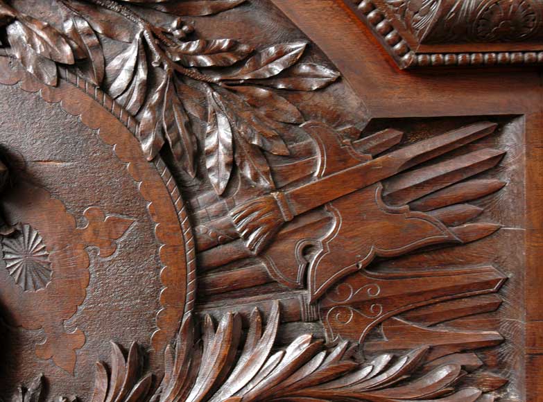 Grande cheminée ancienne à hotte en chêne  Grande cheminée ancienne à hotte en chêne -6