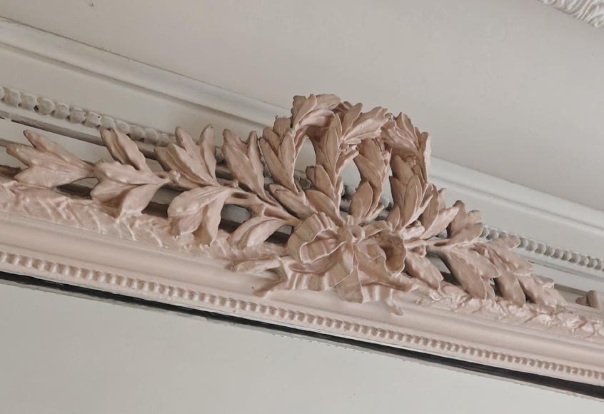 Trumeau de style Louis XVI surmonté d'une double couronne de laurier Trumeau de style Louis XVI surmonté d'une double couronne de laurier-3