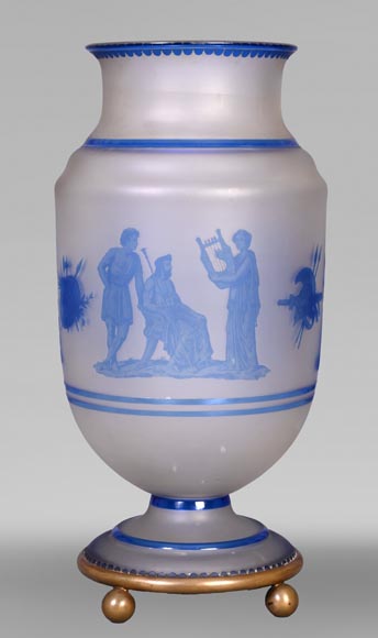 Jacques Louis KESSLER, Paire de vases gravés d’un décor néo-grec grâce au procédé « Kessler », milieu du XIXe siècle Jacques Louis KESSLER, Paire de vases gravés d’un décor néo-grec grâce au procédé « Kessler », milieu du XIXe siècle-1