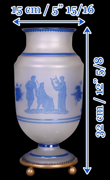 Jacques Louis KESSLER, Paire de vases gravés d’un décor néo-grec grâce au procédé « Kessler », milieu du XIXe siècle Jacques Louis KESSLER, Paire de vases gravés d’un décor néo-grec grâce au procédé « Kessler », milieu du XIXe siècle-9