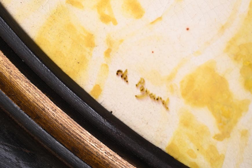 B&Cie (porcelaine), Charles POYARD (estampeur), Félix FLICK (peintre), Plat d’ornement au portrait d’une Berbère dans son cadre en bois, 1878 B&Cie (porcelaine), Charles POYARD (estampeur), Félix FLICK (peintre), Plat d’ornement au portrait d’une Berbère dans son cadre en bois, 1878-9