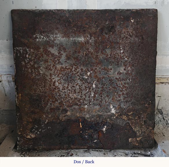 Plaque de cheminée représentant Pluton accompagné de Cerbère Plaque de cheminée représentant Pluton accompagné de Cerbère-5