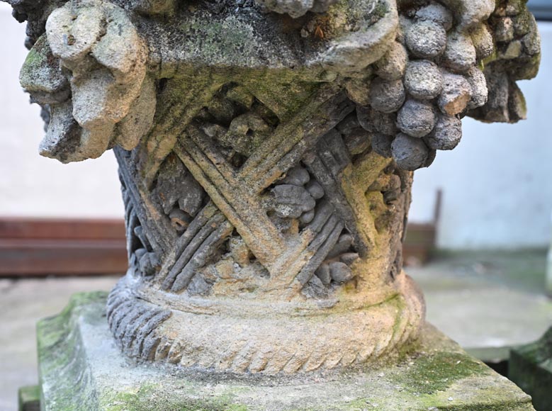 Paire de corbeilles de fleurs en pierre Paire de corbeilles de fleurs en pierre-4