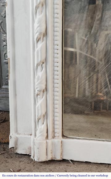 Petit Trumeau de style Louis XVI orné d'un ruban Petit Trumeau de style Louis XVI orné d'un ruban-4