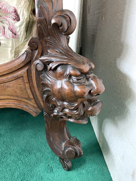 Chambre à coucher en noyer de style Louis XV Chambre à coucher en noyer de style Louis XV-6