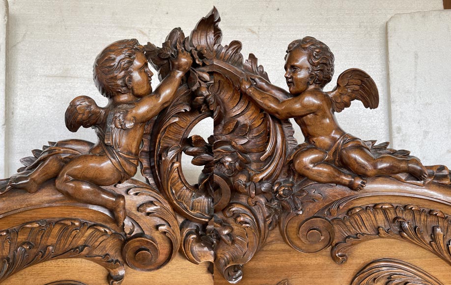 Chambre à coucher en noyer de style Louis XV Chambre à coucher en noyer de style Louis XV-9