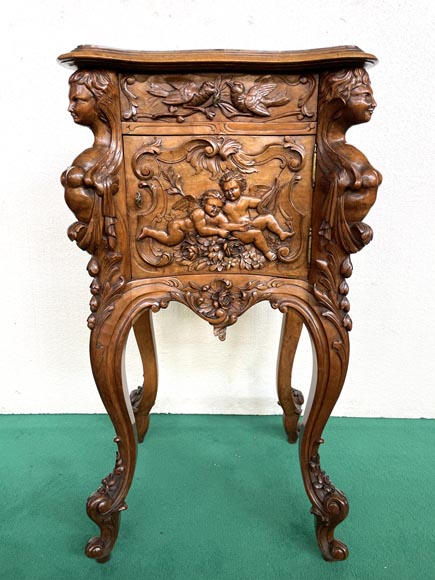 Chambre à coucher en noyer de style Louis XV Chambre à coucher en noyer de style Louis XV-10