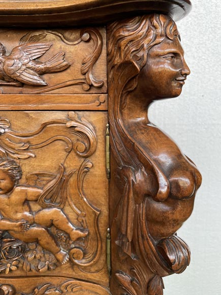 Chambre à coucher en noyer de style Louis XV Chambre à coucher en noyer de style Louis XV-13