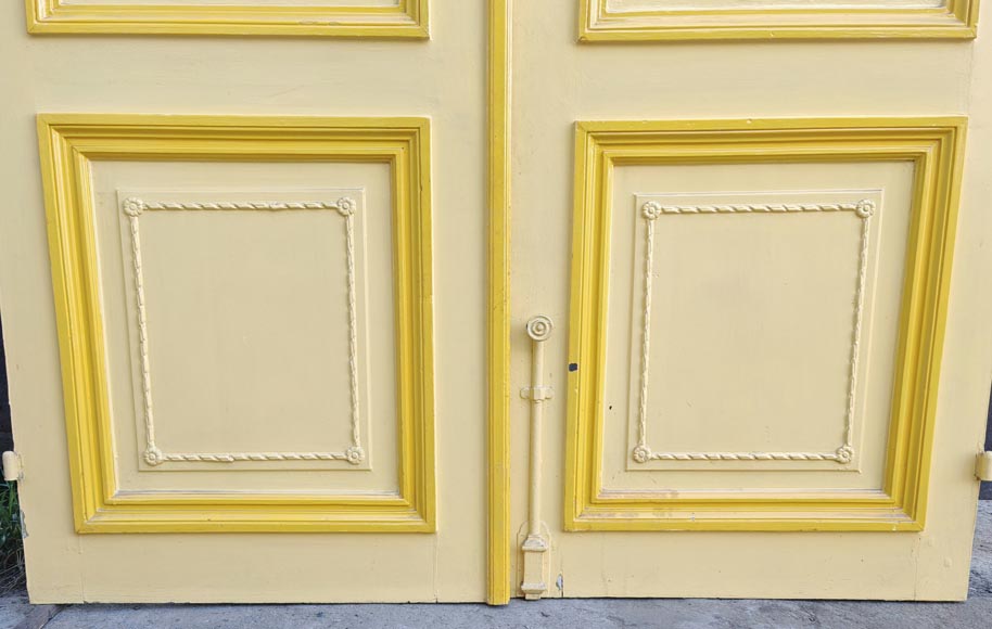 Paire de double porte de style Louis XVI en bois sculpté Paire de double porte de style Louis XVI en bois sculpté-5