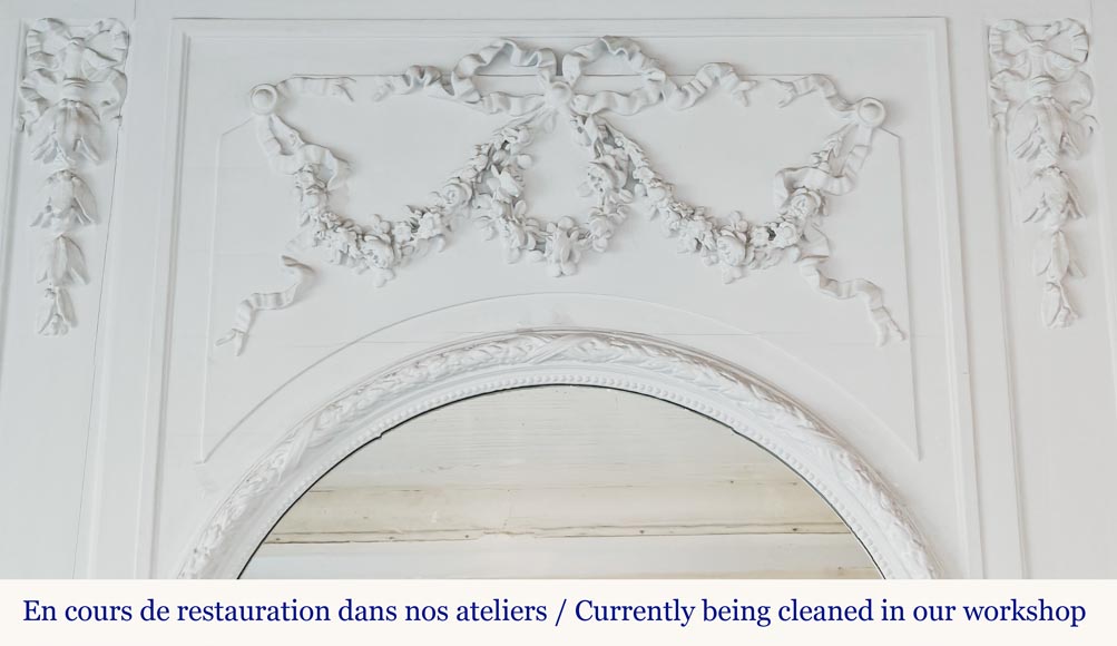 Trumeau de style Louis XVI aux guirlandes végétales Trumeau de style Louis XVI aux guirlandes végétales-1