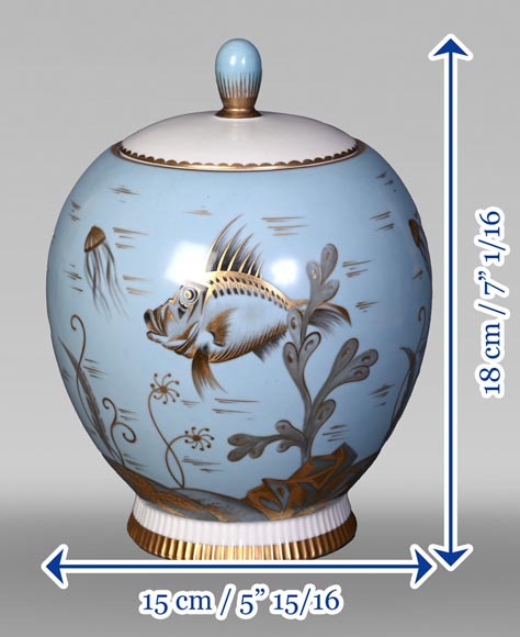 AU VASE ÉTRUSQUE – Vase en porcelaine à décor aquatique AU VASE ÉTRUSQUE – Vase en porcelaine à décor aquatique-10