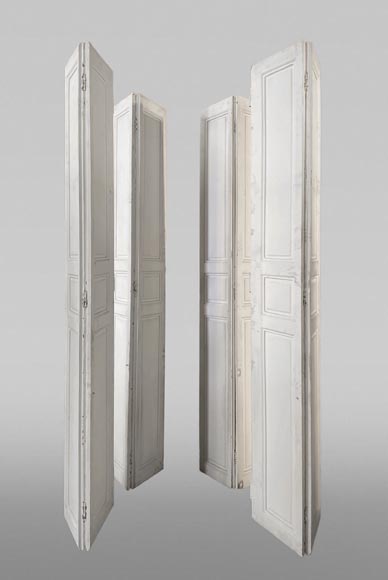 Deux paires de volets anciens en chêne Deux paires de volets anciens en chêne-1