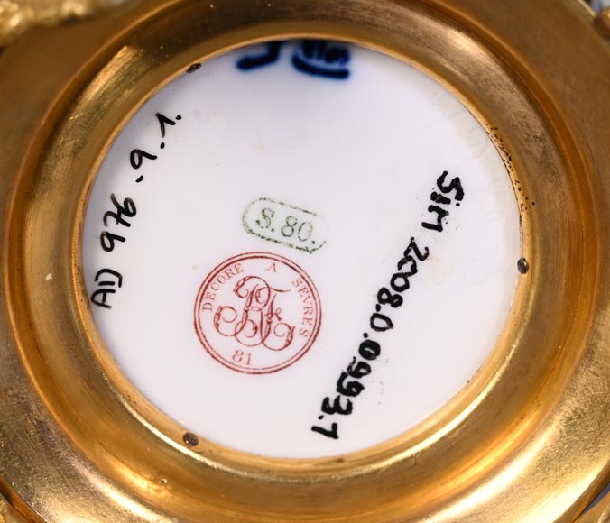 CARRIER-BELLEUSE Albert-Ernest — Vase couvert en porcelaine émaillée de Sèvres CARRIER-BELLEUSE Albert-Ernest — Vase couvert en porcelaine émaillée de Sèvres-8