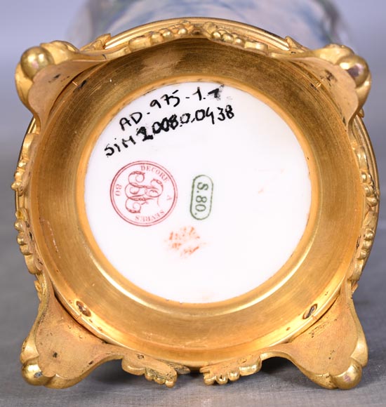 Taxile DOAT – vase en porcelaine émaillée à décor d’Amours jardiniers Taxile DOAT – vase en porcelaine émaillée à décor d’Amours jardiniers-8