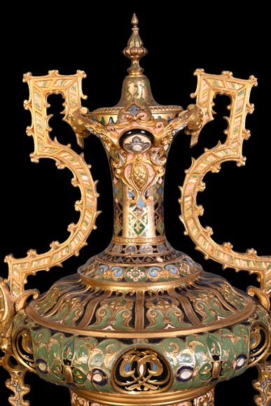 Charles Stanislas MATIFAT, pendule double-face et garnitures de style persan, 1851 Charles Stanislas MATIFAT, pendule double-face et garnitures de style persan, 1851-16