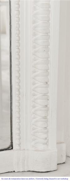 Trumeau de style Louis XVI décoré d'un couronne végétale Trumeau de style Louis XVI décoré d'un couronne végétale-4