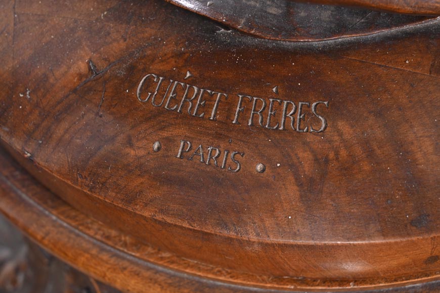 GUÉRET FRÈRES (ébénistes) et CARRIER-BELLEUSE (modèle de), Paire de porte-torchères « Pages », modèle de l’exposition universelle de 1867 GUÉRET FRÈRES (ébénistes) et CARRIER-BELLEUSE (modèle de), Paire de porte-torchères « Pages », modèle de l’exposition universelle de 1867-15