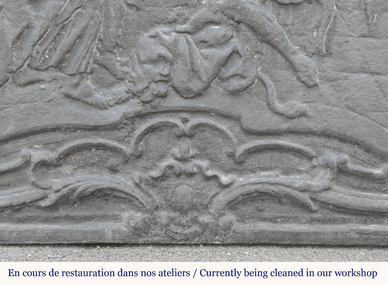 Plaque de cheminée de style Louis XV représentant Plaque de cheminée de style Louis XV représentant