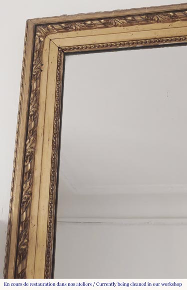 Trumeau doré de style Louis XVI à décor végétal Trumeau doré de style Louis XVI à décor végétal-2