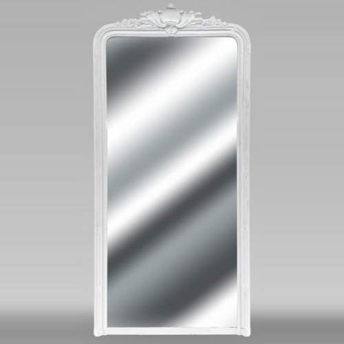 Trumeau de style Napoléon III surmonté d'une coquille