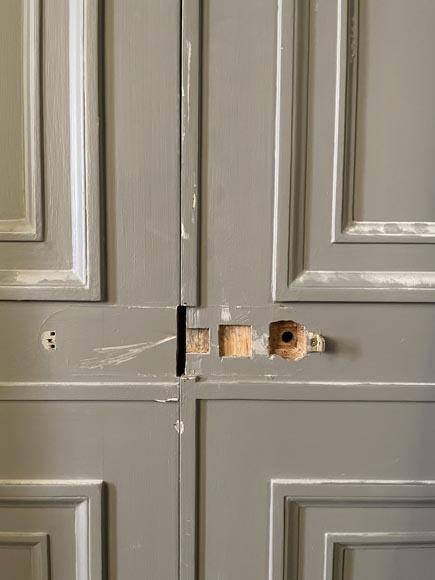 Paire de doubles portes avec fronton, style Louis XVI Paire de doubles portes avec fronton, style Louis XVI-7